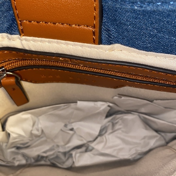 Rae Dunn Denim Canvas small Crossbody with change zip purse - Picture 4 of 10